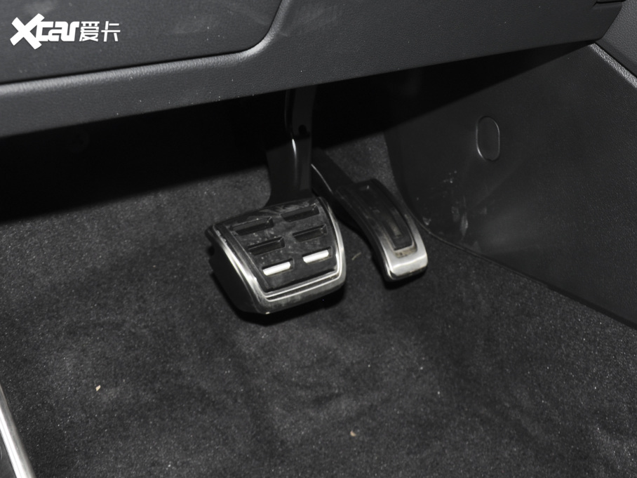 2021?yun)WQ3 40 TFSI r(sh)Є(dng)