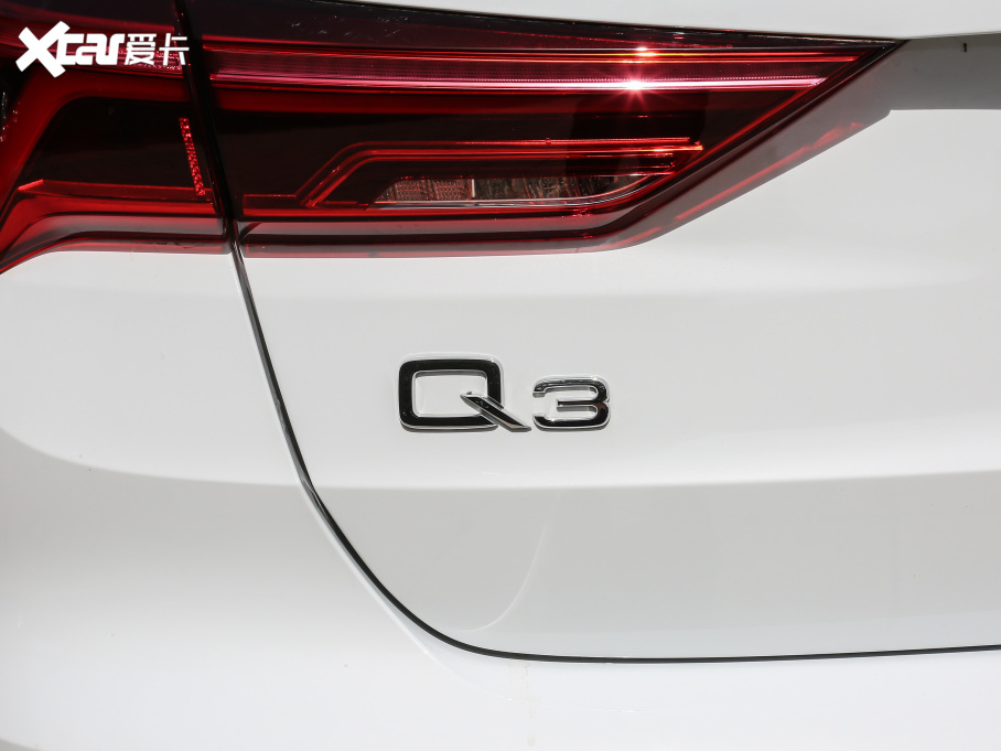 2021WQ3 45 TFSI quattro AӸ