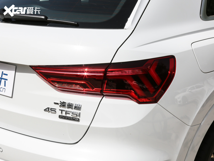 2021?yun)WQ3 45 TFSI quattro A(dng)