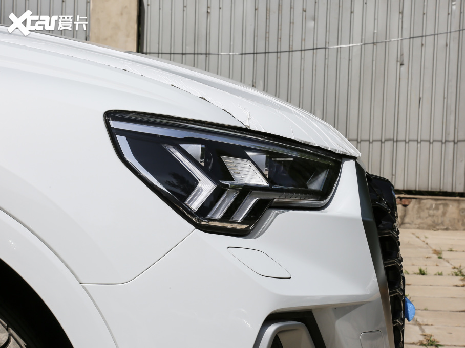 2021?yun)WQ3 45 TFSI quattro A(dng)