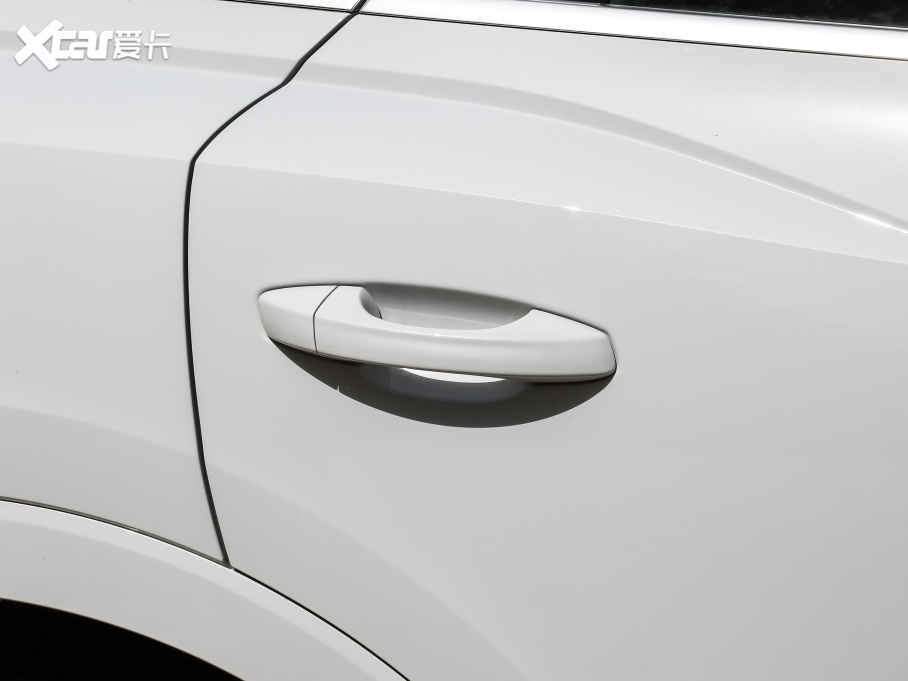 2021?yun)WQ3 45 TFSI quattro A(dng)