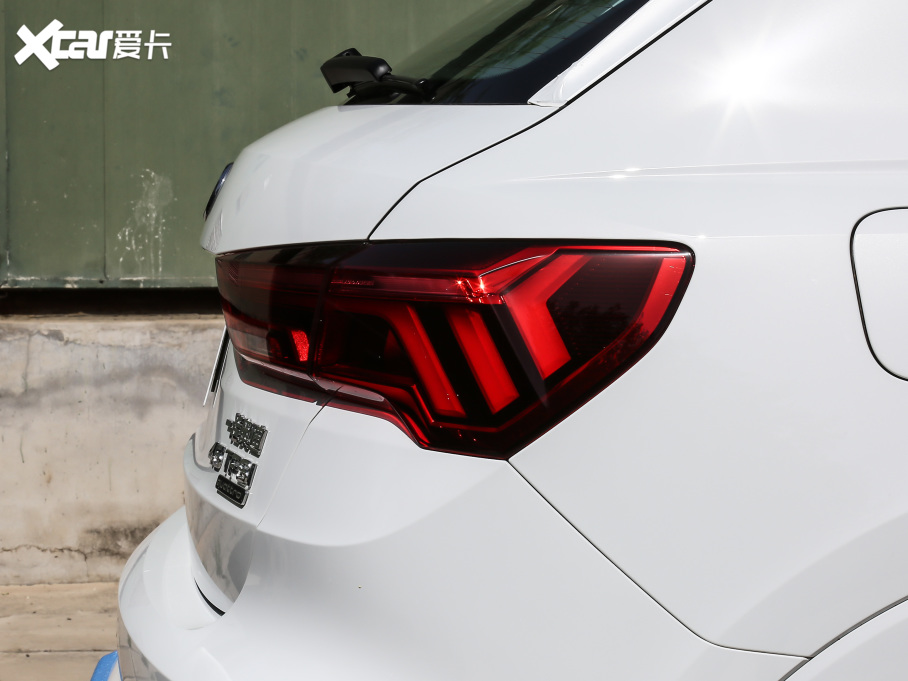 2021WQ3 45 TFSI quattro AӸ