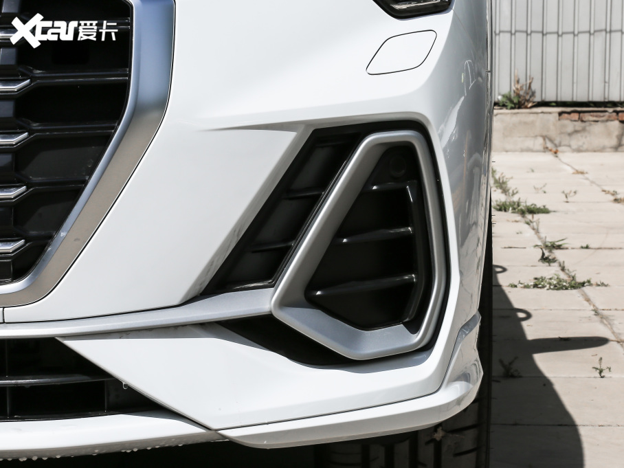 2021WQ3 45 TFSI quattro AӸ