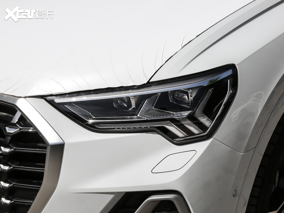 2021WQ3 45 TFSI quattro AӸ