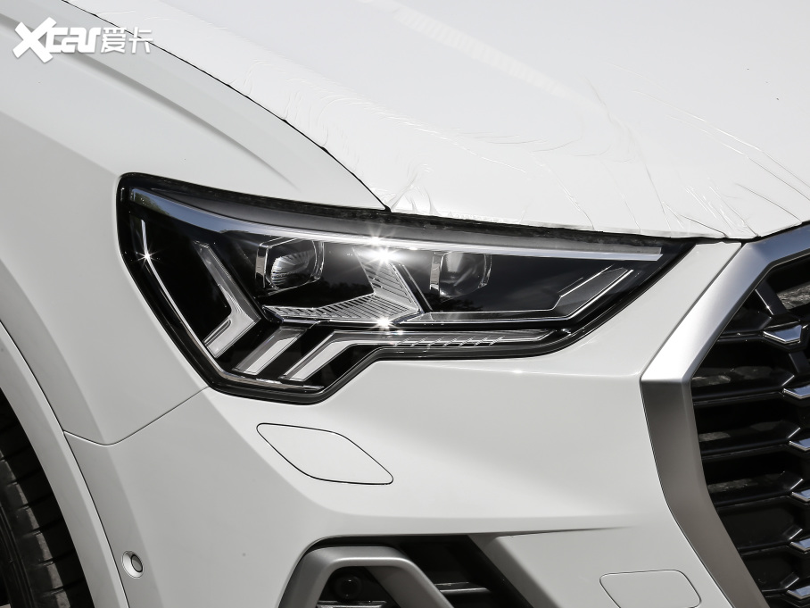 2021WQ3 45 TFSI quattro AӸ