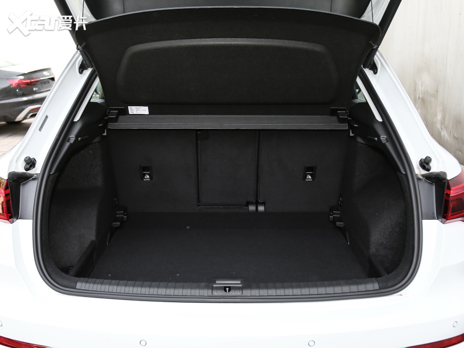 2021WQ3 45 TFSI quattro AӸ