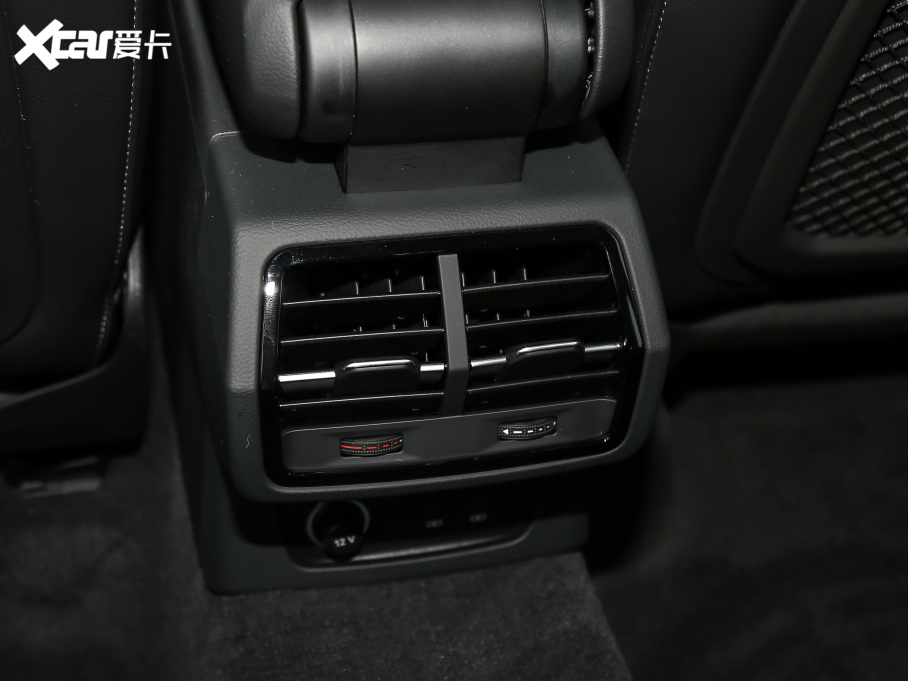 2021WQ3 45 TFSI quattro AӸ