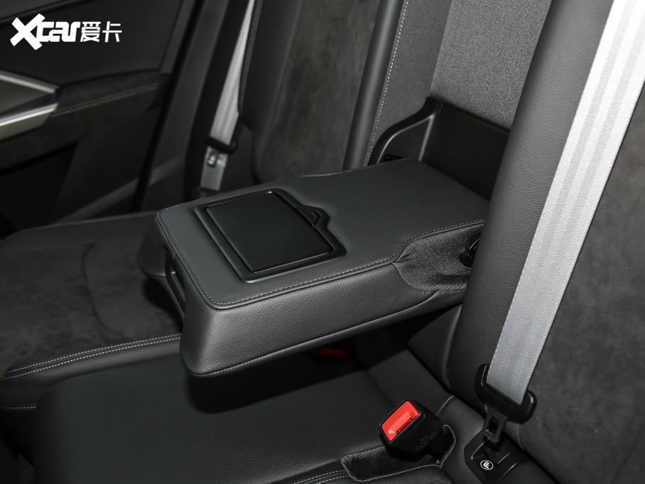 2021WQ3 45 TFSI quattro AӸ