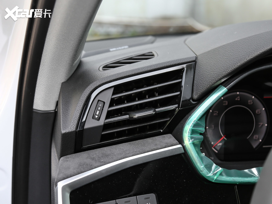 2021?yun)WQ3 45 TFSI quattro A(dng)