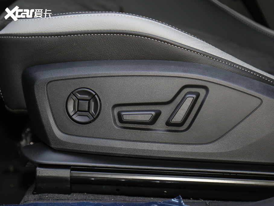 2021WQ3 45 TFSI quattro AӸ