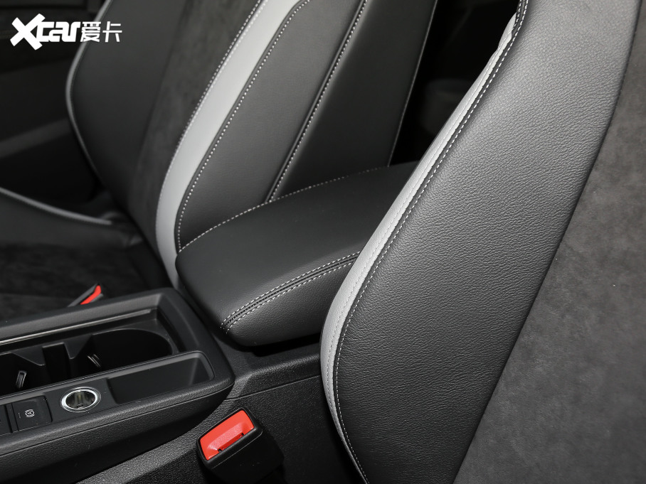 2021WQ3 45 TFSI quattro AӸ