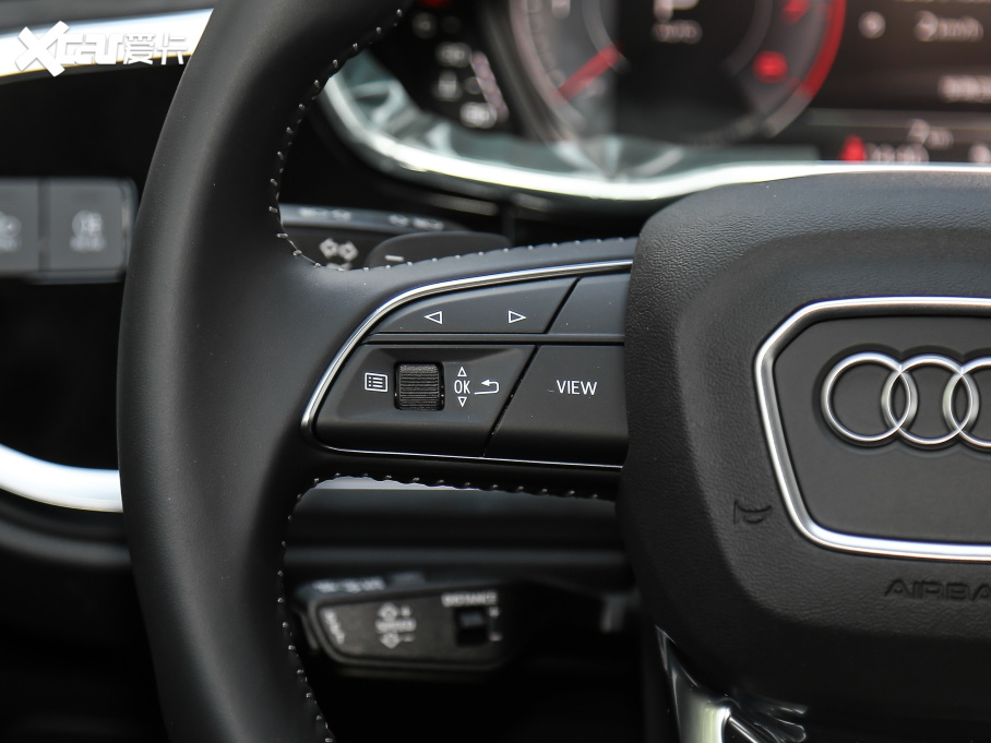 2021WQ3 45 TFSI quattro AӸ