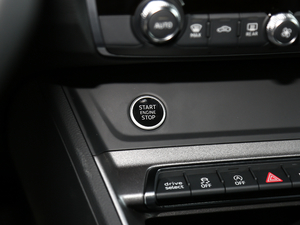 202145 TFSI quattro rЄӸ п؅^