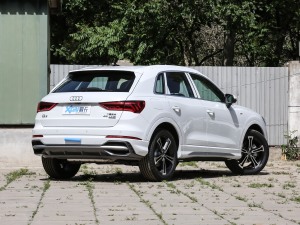 202145 TFSI quattro AӸ w^