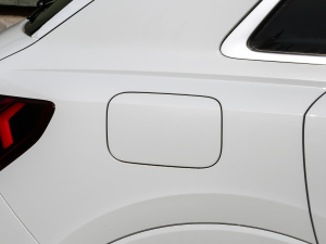 202145 TFSI quattro AӸ ^