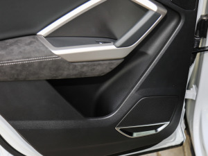 202145 TFSI quattro AӸ g