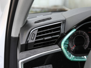 202145 TFSI quattro AӸ g