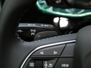 2021款45 TFSI quattro 豪华动感型 中控区