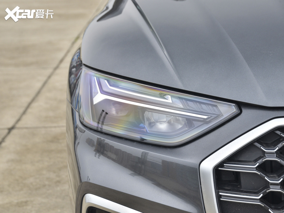 2021WQ5L 40 TFSI AӸ