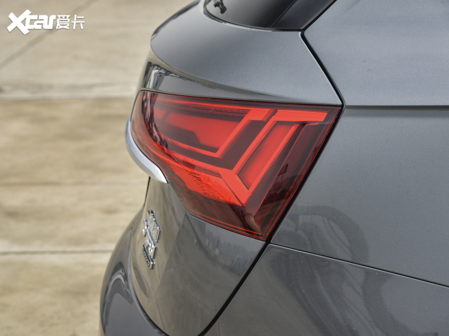 2021WQ5L 40 TFSI AӸ