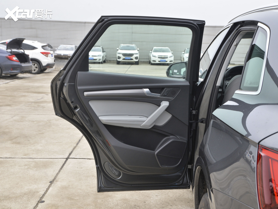 2021WQ5L 40 TFSI AӸ