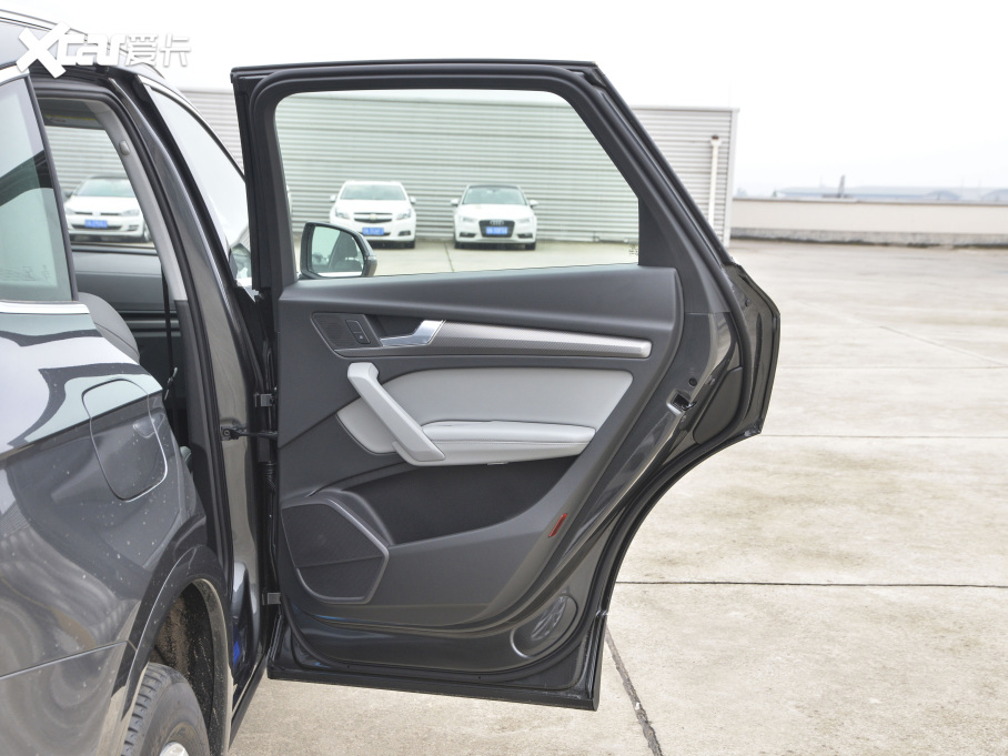 2021WQ5L 40 TFSI AӸ