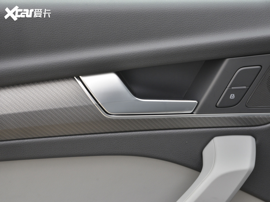 2021WQ5L 40 TFSI AӸ