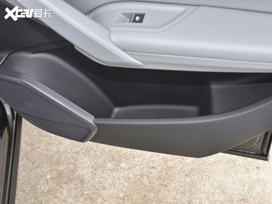 2021WQ5L 40 TFSI AӸ