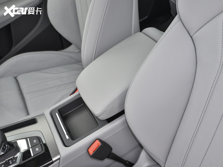 2021WQ5L 40 TFSI AӸ