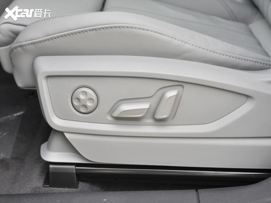 2021WQ5L 40 TFSI AӸ