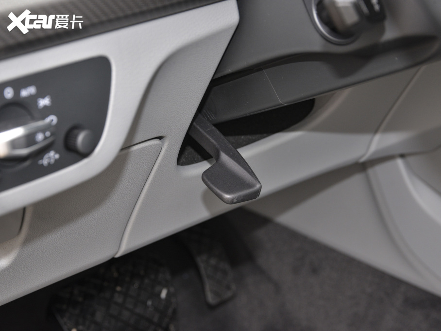 2021?yun)WQ5L 40 TFSI A(dng)