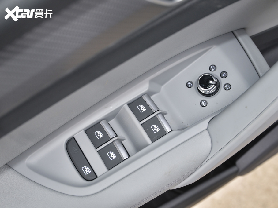 2021?yun)WQ5L 40 TFSI A(dng)