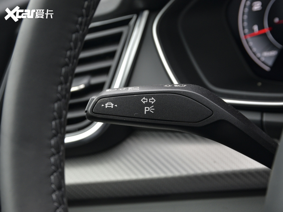 2021WQ5L 40 TFSI AӸ