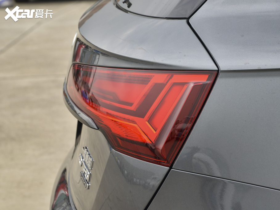 2021WQ5L 40 TFSI M(jn) 30o(j)