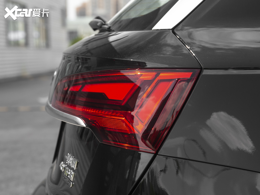 2021?yun)WQ5L 40 TFSI A