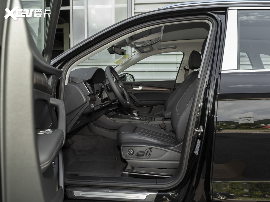 2021?yun)WQ5L 40 TFSI A