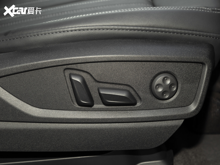 2021?yun)WQ5L 40 TFSI A