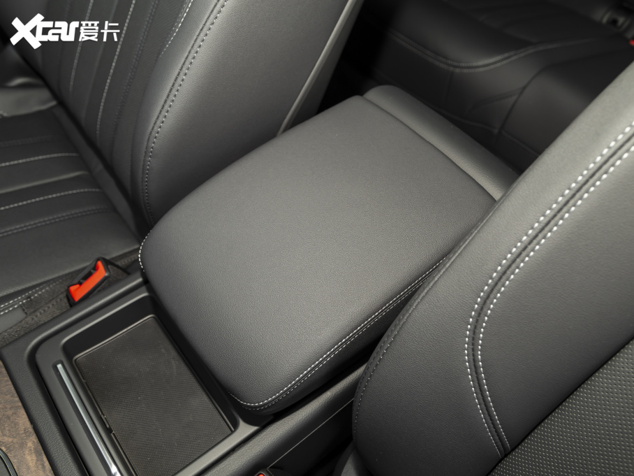 2021?yun)WQ5L 40 TFSI A