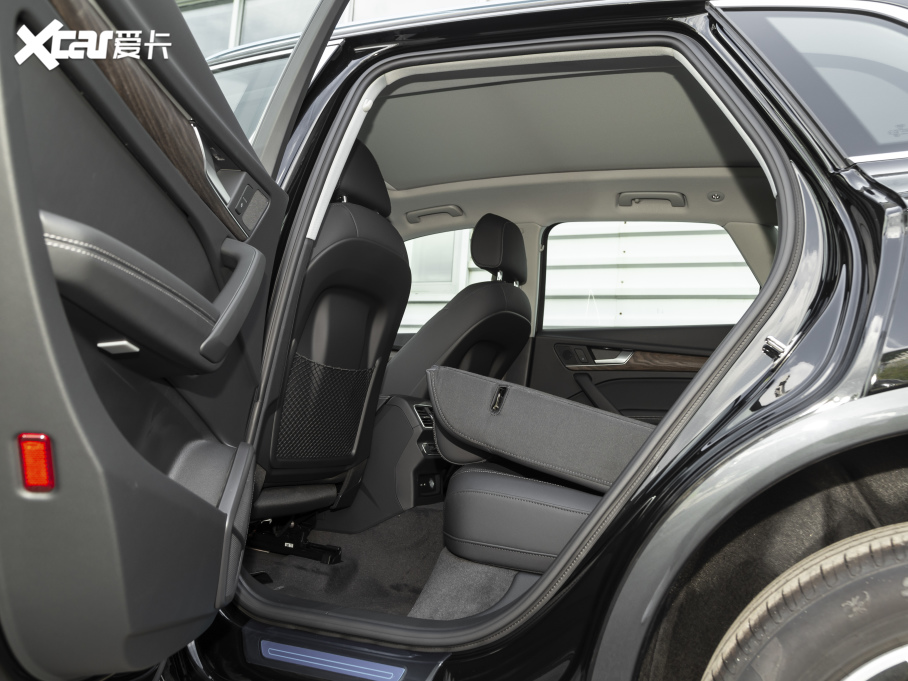 2021?yun)WQ5L 40 TFSI A