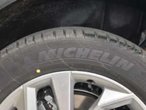 202140 TFSI AӸ ݆̥Ʒ