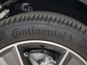 202140 TFSI M 30o ݆̥Ʒ