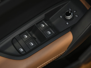 202140 TFSI rЄӸ {܇ƅ^	