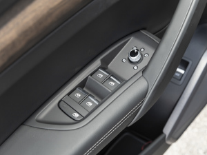 202140 TFSI A {܇ƅ^(q)	