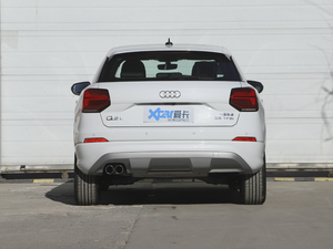 2021款35TFSI 时尚致雅型 正后	