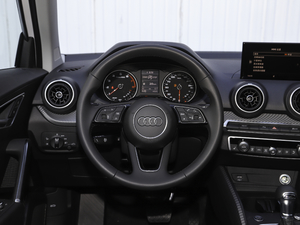 2021款35TFSI 时尚致雅型 方向盘