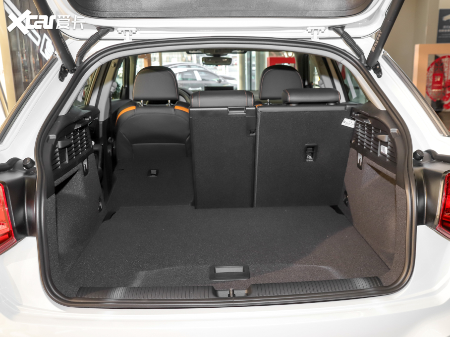 2022?yun)WQ2L e-tron 