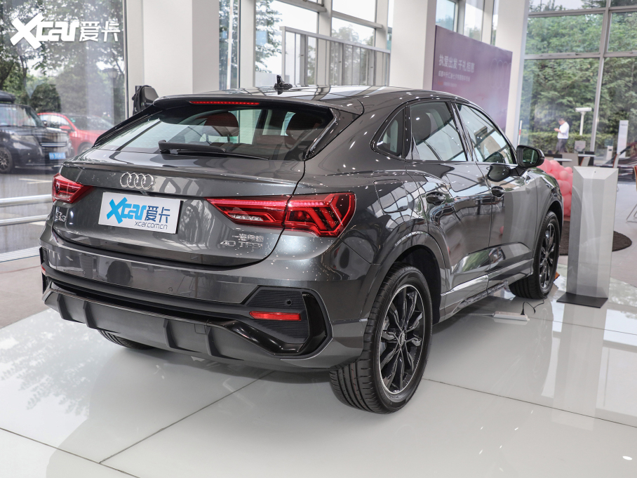 2021?yun)WQ3 Sportback 40 TFSI M(jn)
