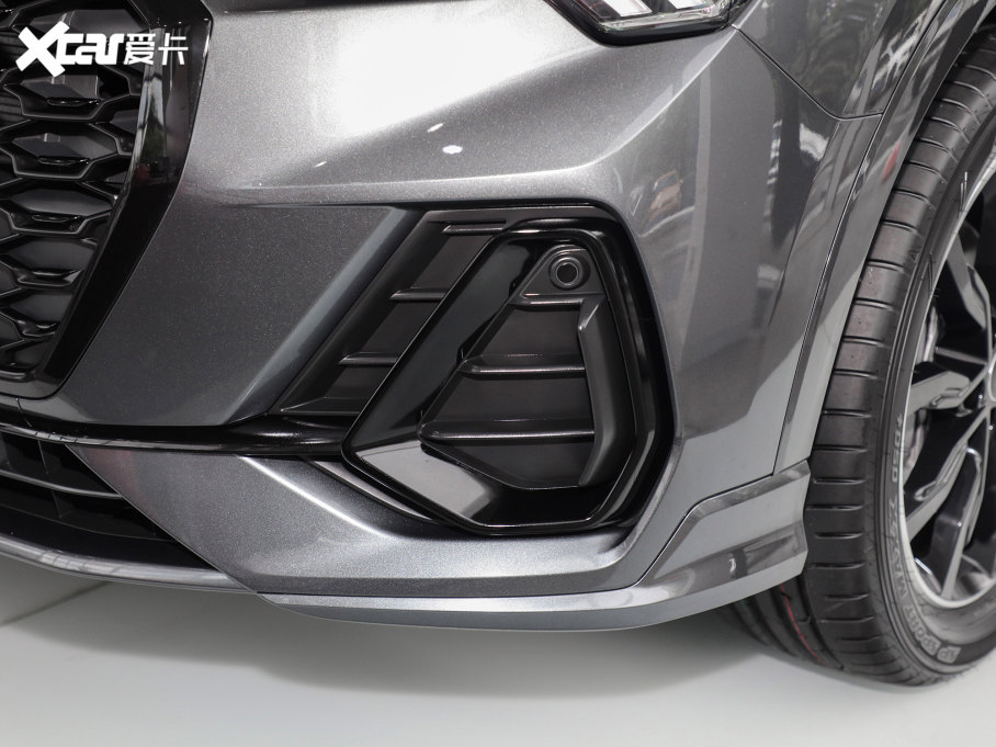 2021��W��Q3 Sportback 40 TFSI �M��������