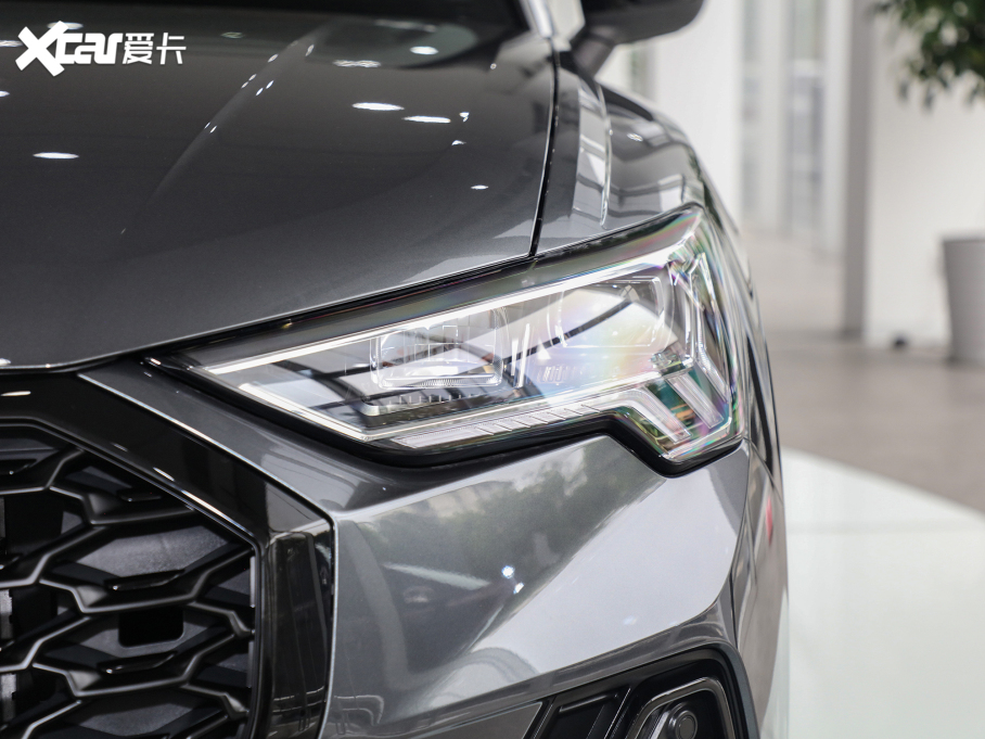 2021?yun)WQ3 Sportback 40 TFSI M(jn)