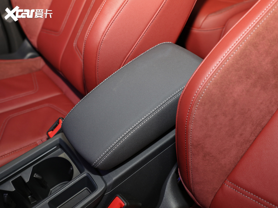 2021?yun)WQ3 Sportback 40 TFSI M(jn)